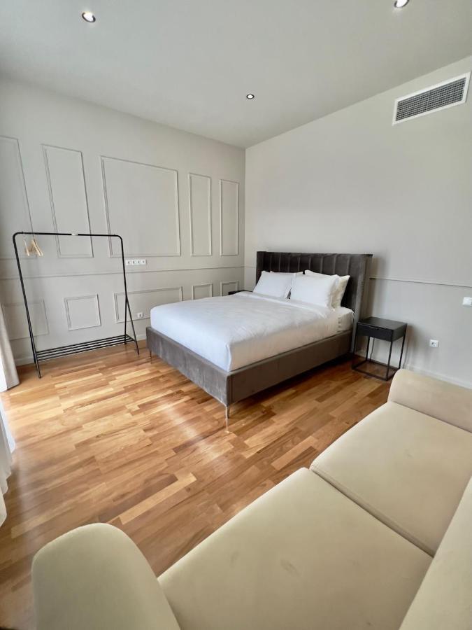 באטומי Kinotel מראה חיצוני תמונה